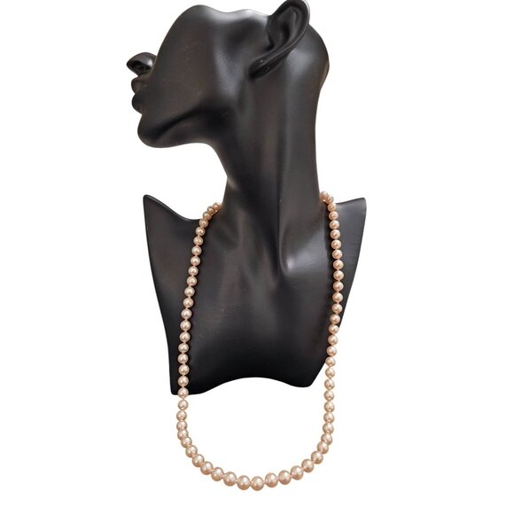 Vintage Faux Pink Pearl Necklace With Gold Tone Clasp 22" Inches Long Elegant Je - Picture 8 of 8